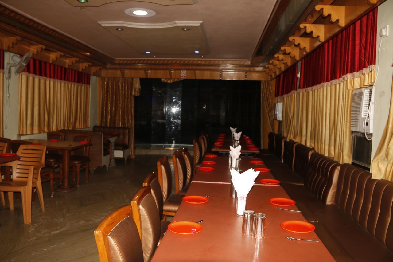 Hotel Relax Inn Banswara 외부 사진
